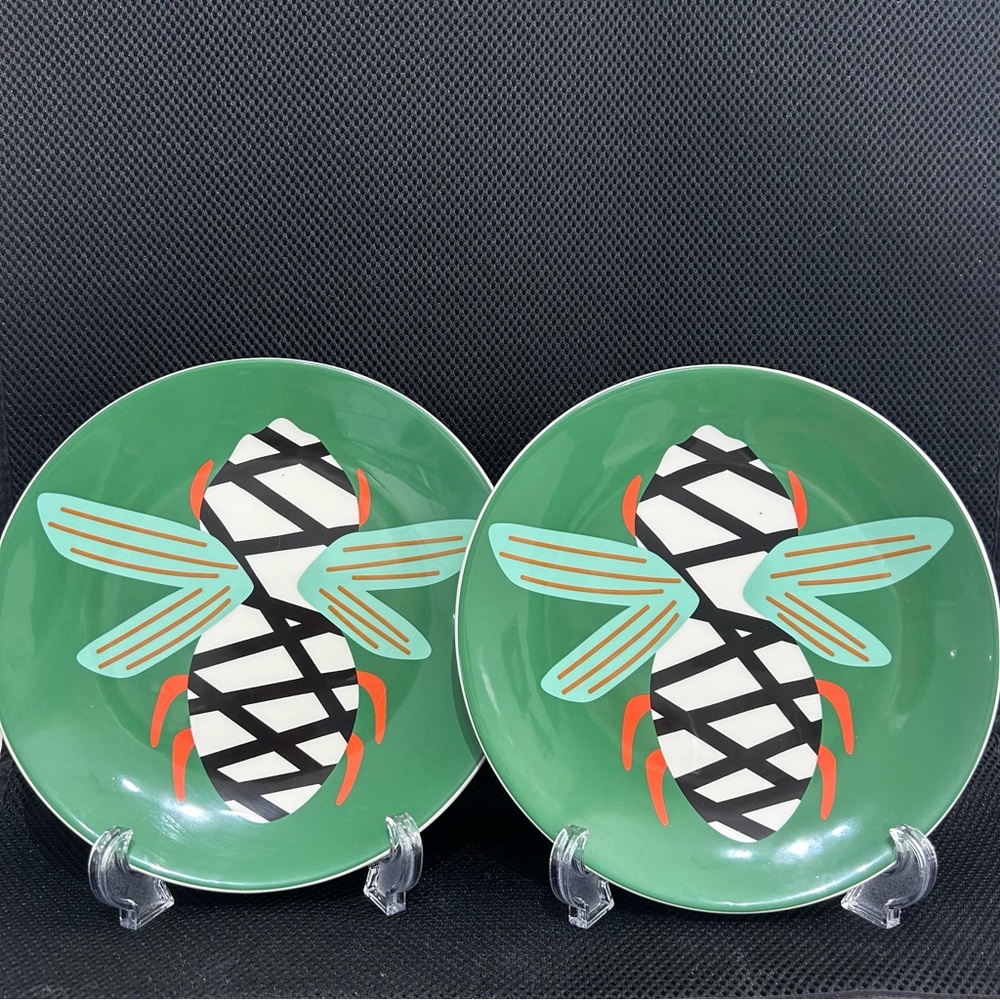 Set of 2 COTON COLORS CRITTERS 8 1/4" Busy BEE Salad Plates - Laura Johnson